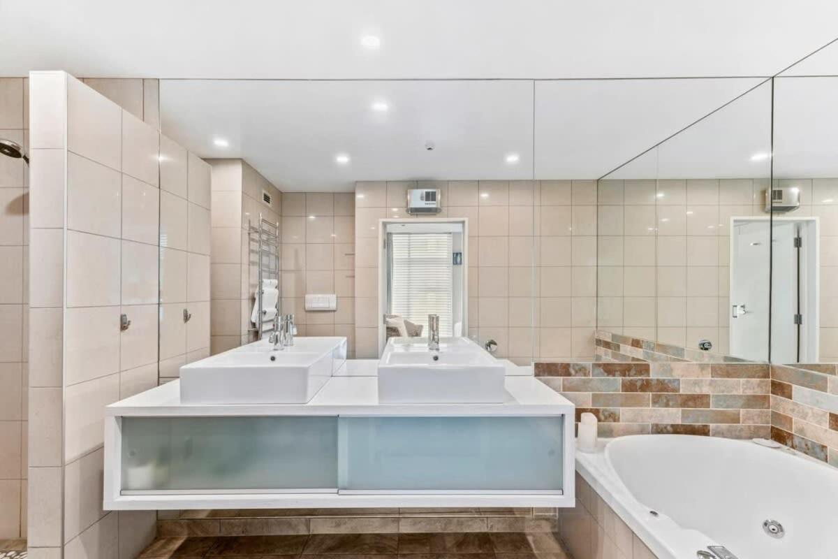 Pembroke Luxury Apartment วานากา ภายนอก รูปภาพ